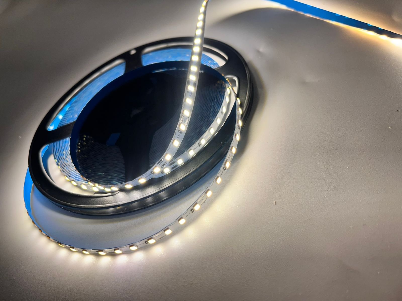 Tira led de neón 2da generación blanco cálido (5m) - Imagen 3